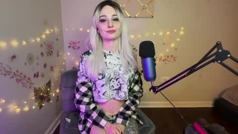 Starr online show from April 7, 2026, 3:51 am