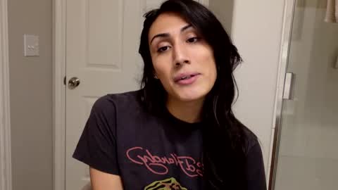 Snapshot of prinxessally chatting on February 24, 2025, 5:43 am Prinxessally online show from February 24, 2025, 5:43 am