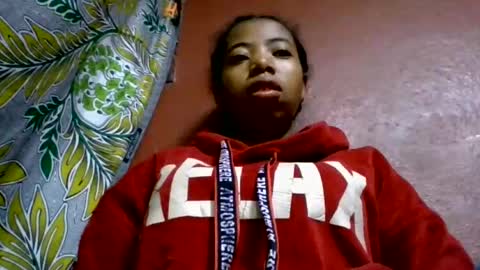 prisca880319 online show from June 18, 2026, 3:51 am