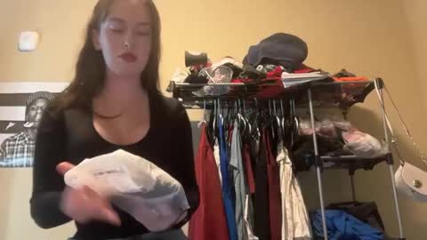 Snapshot of prism50 chatting on November 6, 2025, 8:43 pm Prism online show from November 6, 2025, 8:43 pm