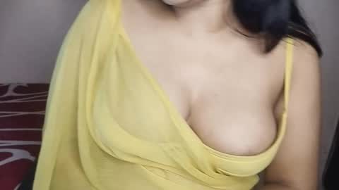 priyu_ online show from November 20, 2025, 5:01 pm