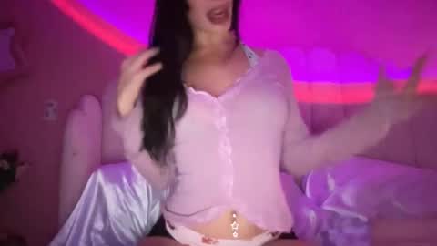 prncesspuss online show from May 11, 2026, 3:56 am