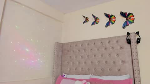 Profana Red online show from December 12, 2024, 5:59 pm