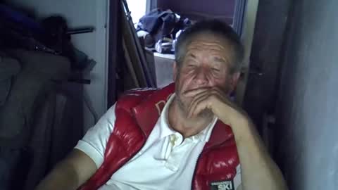 Snapshot of projectorepson chatting on September 17, 2025, 5:25 pm projectorepson online show from September 17, 2025, 5:25 pm