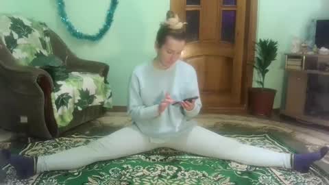 Snapshot of proud_sweet_21 chatting on December 27, 2024, 6:53 pm proud sweet 21 online show from December 27, 2024, 6:53 pm