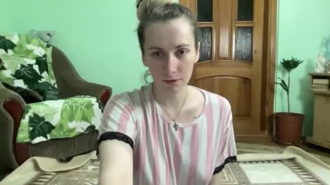 Snapshot of proud_sweet_21 chatting on October 12, 2025, 10:31 pm proud sweet 21 online show from October 12, 2025, 10:31 pm