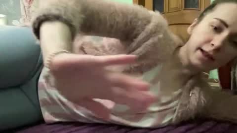 Snapshot of proud_sweet_21 chatting on November 5, 2025, 11:49 pm proud sweet 21 online show from November 5, 2025, 11:49 pm