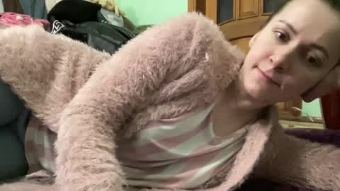 Snapshot of proud_sweet_21 chatting on December 5, 2025, 12:52 am proud sweet 21 online show from December 5, 2025, 12:52 am