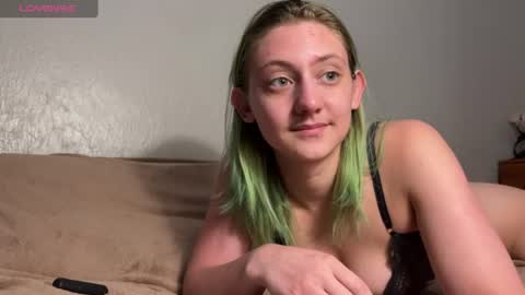 Oli online show from June 12, 2026, 7:24 pm