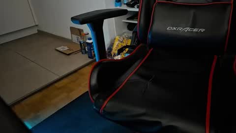 pryli27 online show from April 1, 2026, 2:12 am