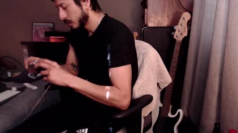 Sk8wave online show from March 9, 2025, 10:08 pm