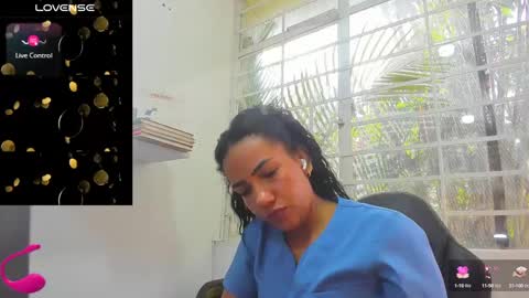 Snapshot of psique_naughty2 chatting on February 18, 2025, 1:33 pm psique_naughty2 online show from February 18, 2025, 1:33 pm