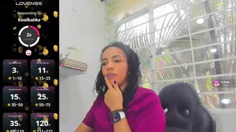 Snapshot of psique_naughty2 chatting on February 19, 2025, 10:09 pm psique_naughty2 online show from February 19, 2025, 10:09 pm
