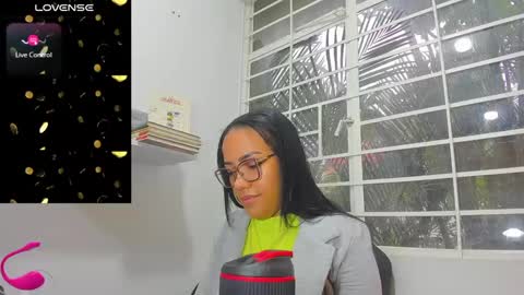 Snapshot of psique_naughty2 chatting on March 4, 2025, 12:33 pm psique_naughty2 online show from March 4, 2025, 12:33 pm