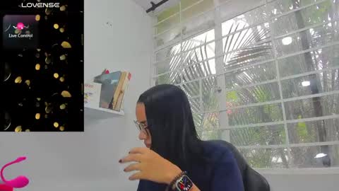 Snapshot of psique_naughty2 chatting on March 12, 2025, 6:22 pm psique_naughty2 online show from March 12, 2025, 6:22 pm