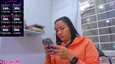 Snapshot of psique_naughty2 chatting on October 16, 2025, 2:18 pm psique_naughty2 online show from October 16, 2025, 2:18 pm