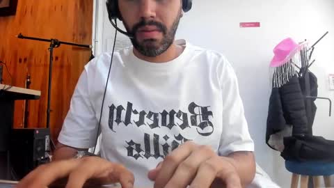 Diego online show from March 1, 2025, 5:05 pm