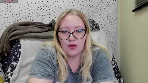 puffybun online show from March 1, 2026, 8:55 pm