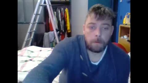 pug2222 online show from January 8, 2025, 1:41 pm