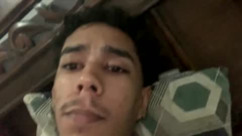 pulgarpaeznicoll2 online show from December 5, 2025, 5:27 am