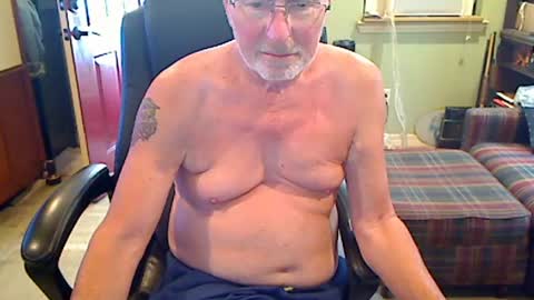 pulltoy1 online show from July 11, 2026, 6:43 pm