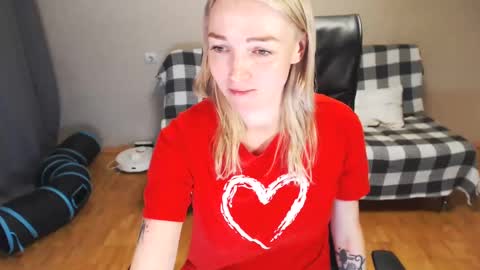 Snapshot of puma_ma chatting on February 25, 2025, 6:09 pm Polly online show from February 25, 2025, 6:09 pm