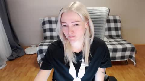 Snapshot of puma_ma chatting on February 7, 2026, 4:27 am Polly online show from February 7, 2026, 4:27 am