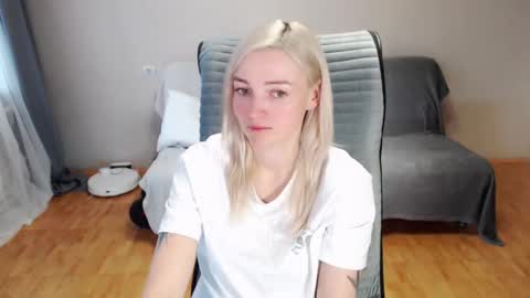 Snapshot of puma_ma chatting on February 23, 2026, 4:21 am Polly online show from February 23, 2026, 4:21 am