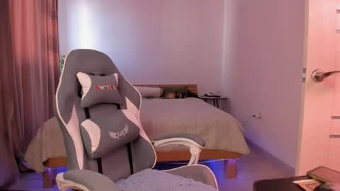 Alisa  lack of vitamin D  online show from April 29, 2026, 11:14 am