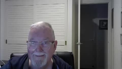 punt1 online show from October 19, 2025, 8:26 am