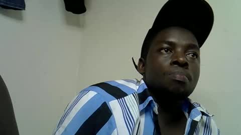 Pureblack  online show from November 28, 2025, 10:51 am