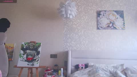 Marina online show from November 15, 2025, 9:50 am