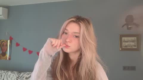 Bella online show from March 31, 2026, 5:41 am