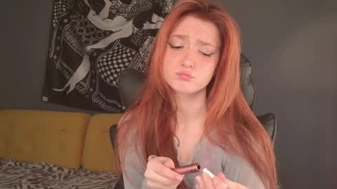 Bella online show from June 6, 2026, 2:27 am