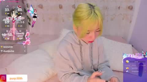 Snapshot of purplelilith3 chatting on March 5, 2025, 1:21 am Purple Lilith online show from March 5, 2025, 1:21 am