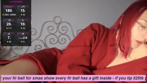 Snapshot of purplerainn69 chatting on December 13, 2025, 8:58 pm PurpleRainn69 Dina online show from December 13, 2025, 8:58 pm