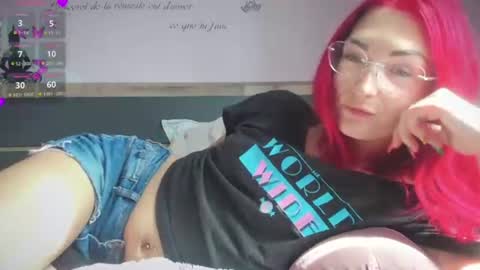 Snapshot of purplerainn69 chatting on June 20, 2026, 2:42 pm PurpleRainn69 Dina online show from June 20, 2026, 2:42 pm
