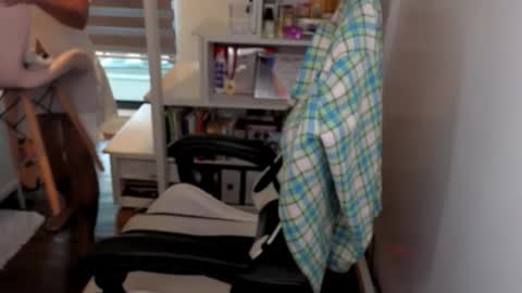 Snapshot of pussycash chatting on September 15, 2025, 6:35 am POCCA online show from September 15, 2025, 6:35 am