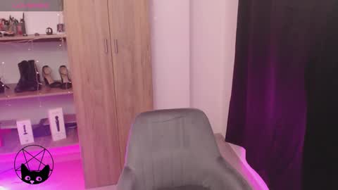 Mari online show from March 23, 2026, 1:31 am