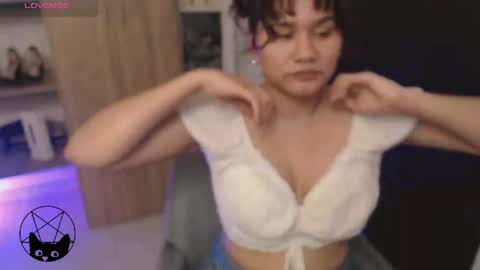Snapshot of pussycat420_ chatting on April 27, 2026, 1:58 am Mari online show from April 27, 2026, 1:58 am