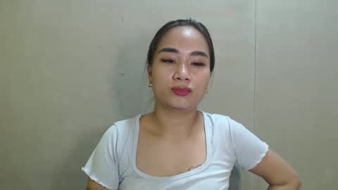 Snapshot of pussycathxxx chatting on March 8, 2025, 8:11 am cathy online show from March 8, 2025, 8:11 am