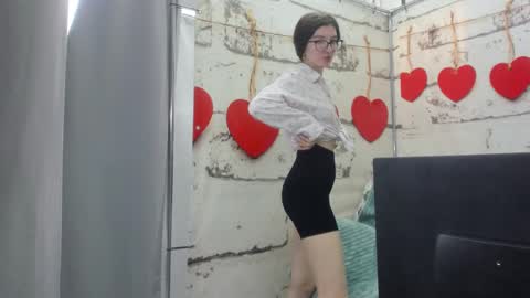 pussykatt_girl online show from March 6, 2025, 7:47 am