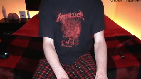 Snapshot of pussylover2182 chatting on September 17, 2025, 3:08 am pussylover2182 online show from September 17, 2025, 3:08 am