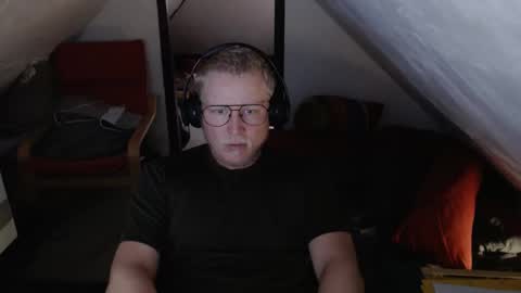 Snapshot of pussylovercb chatting on September 22, 2025, 8:38 am pussylovercb online show from September 22, 2025, 8:38 am