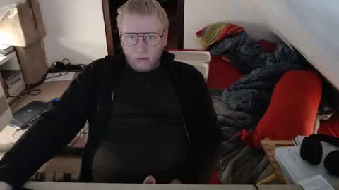 Snapshot of pussylovercb chatting on November 19, 2025, 8:14 am pussylovercb online show from November 19, 2025, 8:14 am