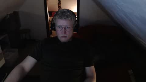 pussylovercb online show from May 18, 2026, 9:20 pm
