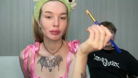 Lina online show from November 2, 2025, 4:53 pm