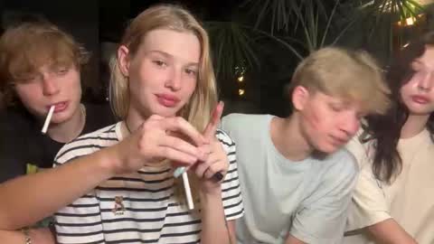 Lina online show from March 4, 2026, 1:39 pm