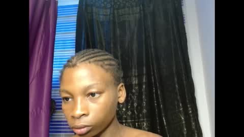 Snapshot of pussyxxjuice chatting on October 5, 2025, 6:06 pm pussyxxjuice online show from October 5, 2025, 6:06 pm