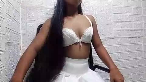pusszy_kate online show from May 28, 2026, 2:42 am